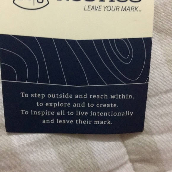 NWT loop keychain - Picture 6 of 7